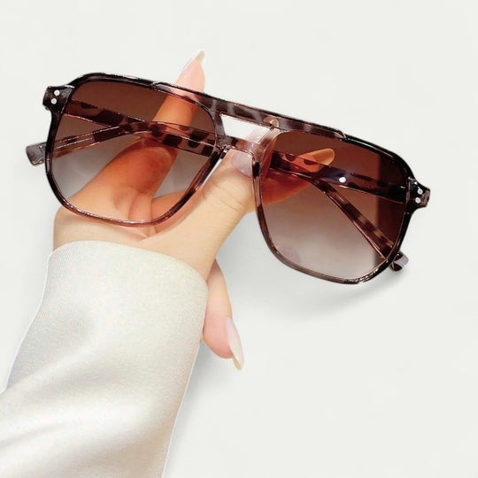Aviator Style Gradient Lens Sunglasses for Everyday Wear
