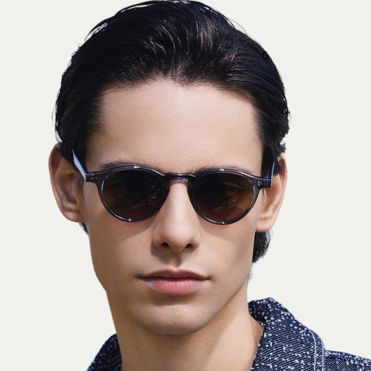 Unisex Polarised Sunglasses UV Shield Small Frame