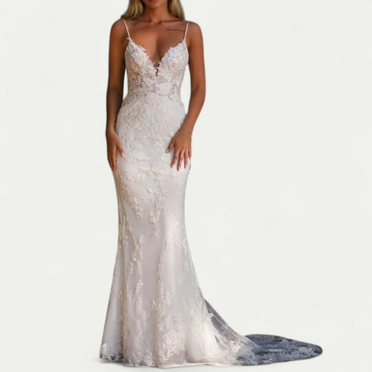 Lace Appliqué Mermaid Gown for Elegant Wedding Moments