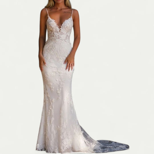 Lace Appliqué Mermaid Gown for Elegant Wedding Moments